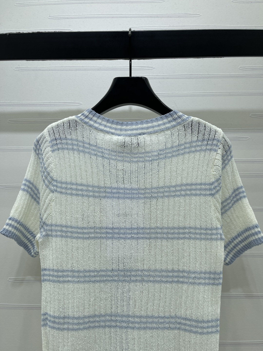 Women's short sleeves